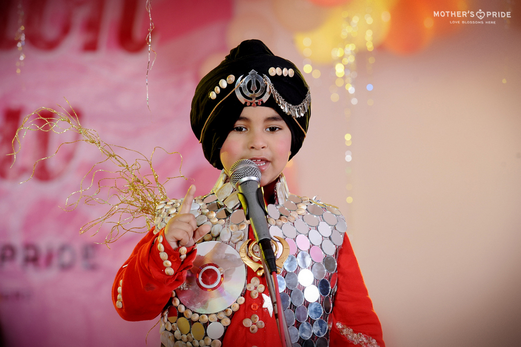 FASHION SHOW